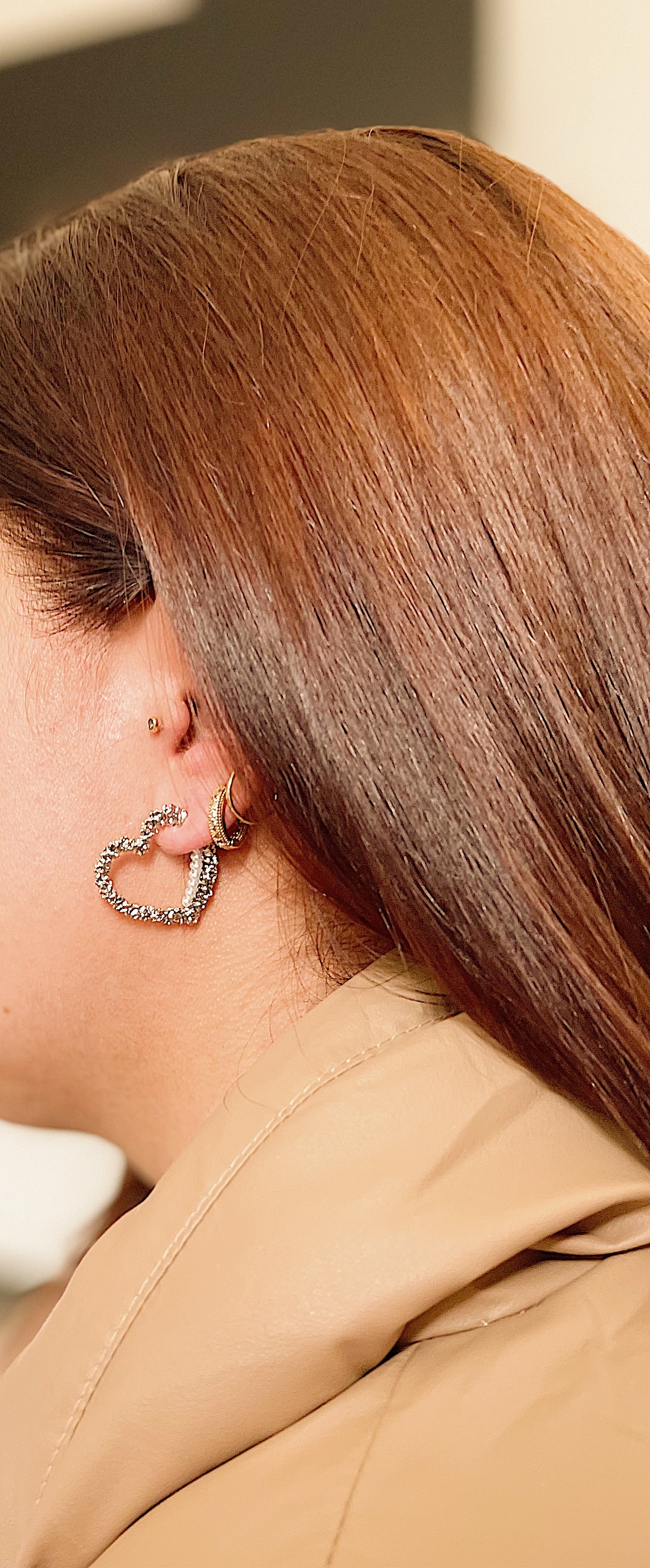 Aretes en Corazón - Plateado - Tipo Candonga