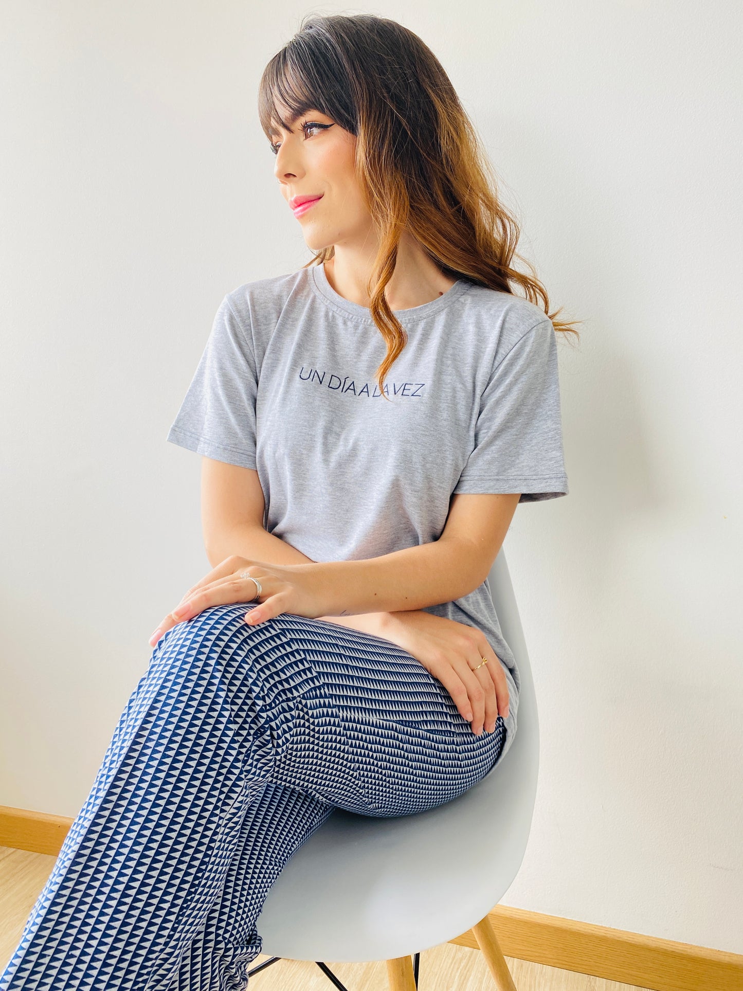 Pijama Algodón Gris -Azul - Un Día A La Vez